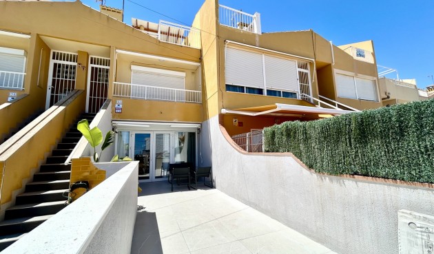 Apartment - Återförsäljning - Torrevieja - Costa Blanca