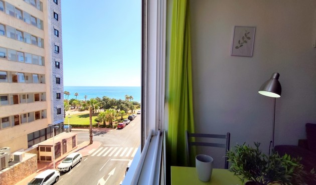 Apartment - Återförsäljning - Torrevieja - Costa Blanca