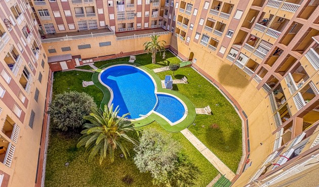 Apartment - Återförsäljning - Torrevieja - Costa Blanca