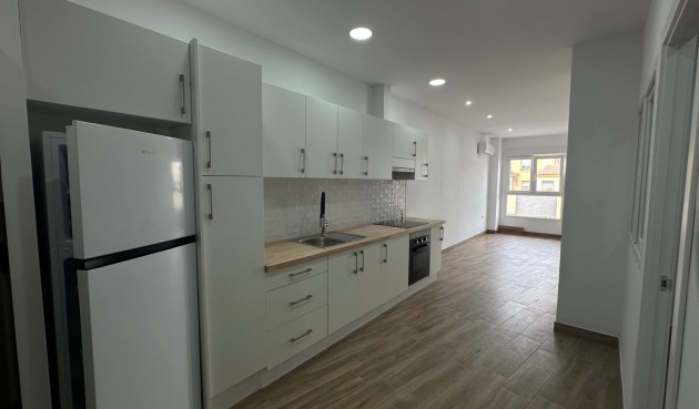 Apartment - Återförsäljning - Torrevieja - Costa Blanca