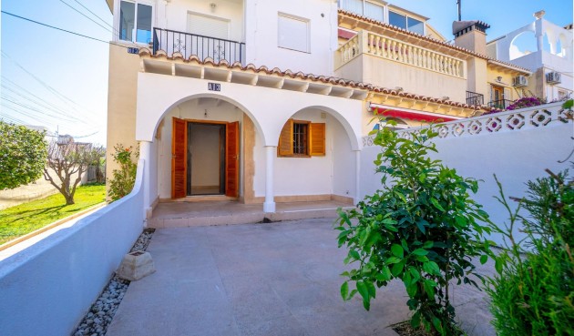 Apartment - Återförsäljning - Torrevieja - El Chaparral
