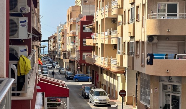 Apartment - Återförsäljning - Torrevieja - Estacion De Autobuses