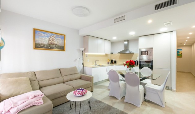 Apartment - Återförsäljning - Torrevieja - Estacion De Autobuses