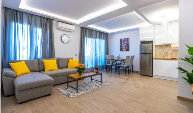 Apartment - Återförsäljning - Torrevieja - La Veleta