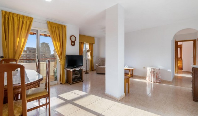 Apartment - Återförsäljning - Torrevieja - Nueva Torrevieja