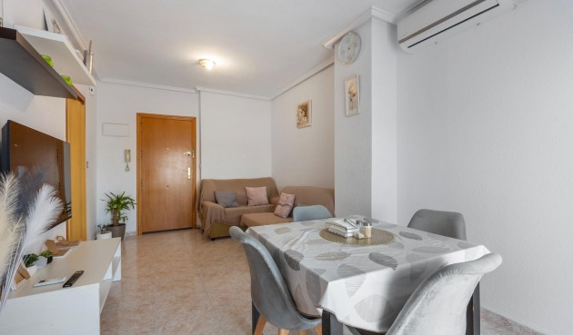 Apartment - Återförsäljning - Torrevieja - Nueva Torrevieja