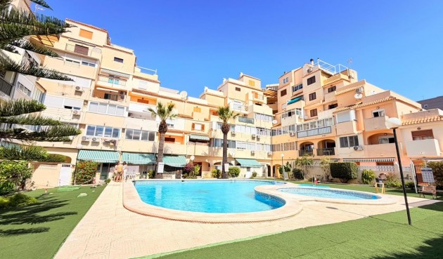 Apartment - Återförsäljning - Torrevieja - Nueva Torrevieja