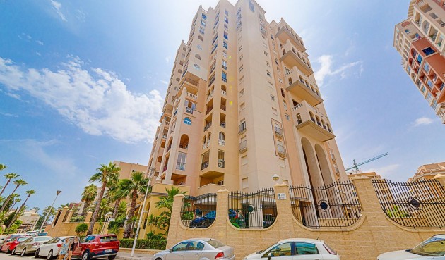 Apartment - Återförsäljning - Torrevieja - Playa de los Locos