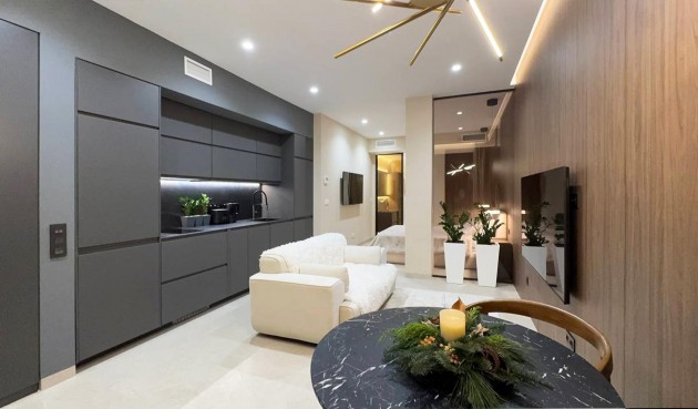 Apartment - Återförsäljning - Torrevieja - Playa de los Locos