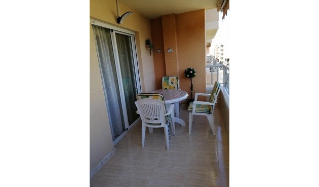 Apartment - Återförsäljning - Torrevieja - Playa del Cura