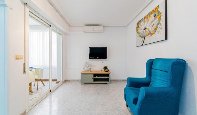 Apartment - Återförsäljning - Torrevieja - Playa del Cura