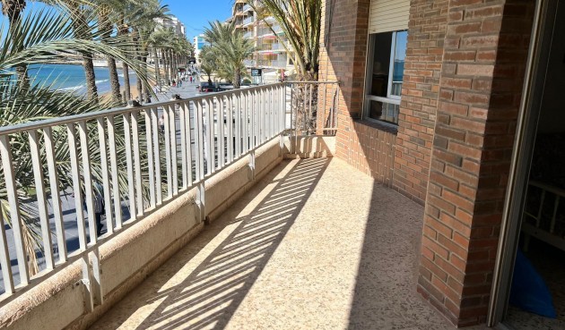Apartment - Återförsäljning - Torrevieja - Playa del Cura