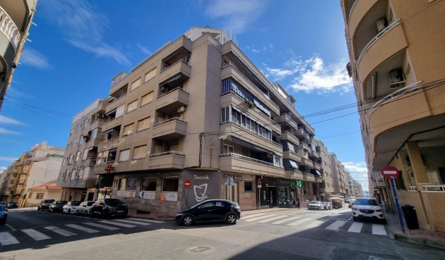 Apartment - Återförsäljning - Torrevieja - Playa del Cura