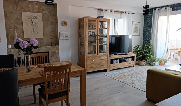 Apartment - Återförsäljning - Torrevieja - Punta Prima