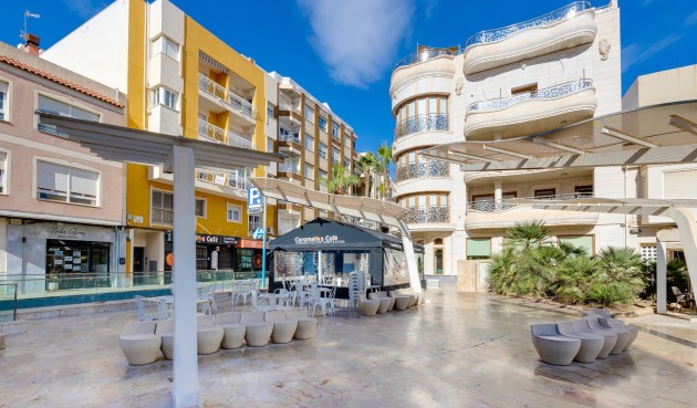 Apartment - Återförsäljning - Torrevieja - Torrevieja