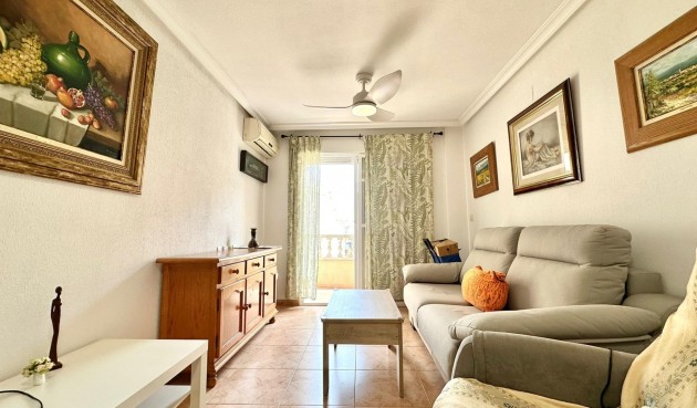 Apartment - Återförsäljning - Torrevieja - Torrevieja