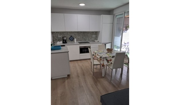 Apartment - Återförsäljning - Villajoyosa - Villajoyosa