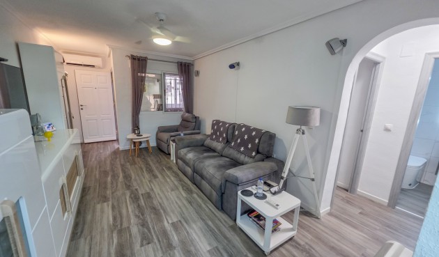 Apartment - Återförsäljning - Vistabella Golf Entre Naranjos - Inland