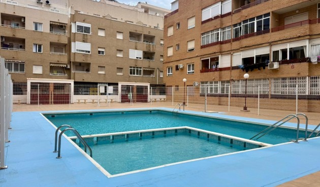 Apartment - Brukt - Torrevieja -
                Centro