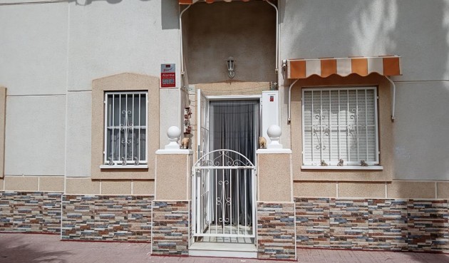 Apartment - Brukt - Torrevieja -
                LA LOMA