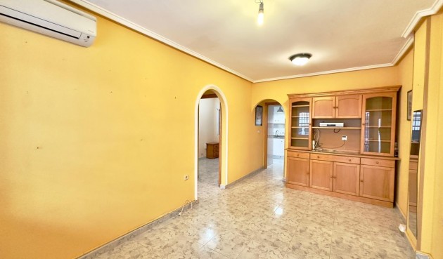 Apartment - Brukt - Torrevieja - La Mata Pueblo
