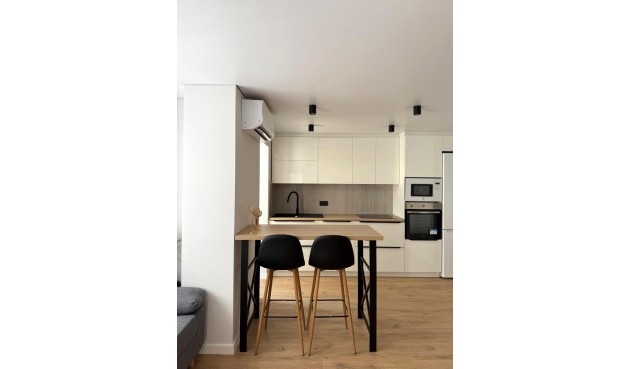 Apartment - Brukt - Torrevieja - Paseo Maritimo