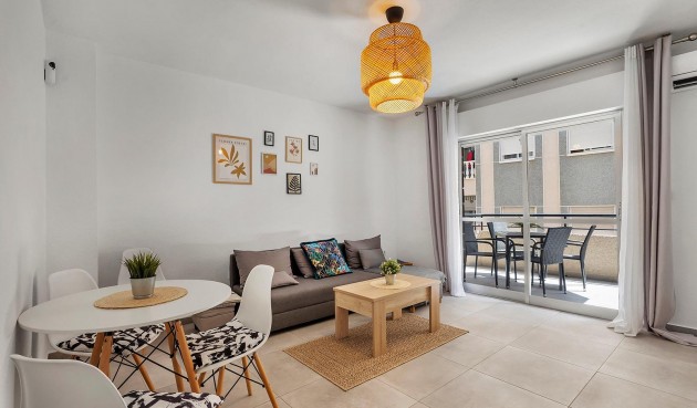 Apartment - Brukt - Torrevieja - Playa de los Locos