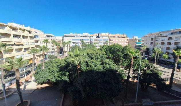 Apartment - Brukt - Torrevieja - Playa del Cura