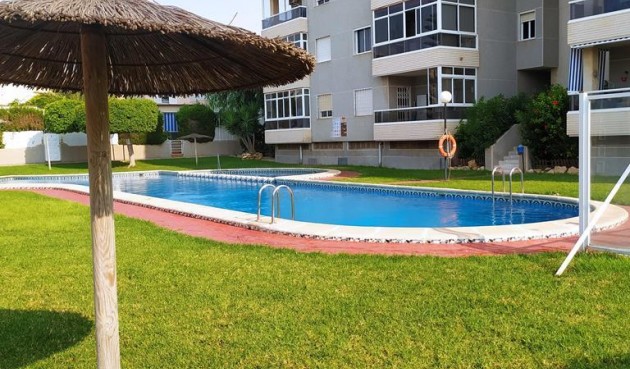 Apartment - Brukt - Torrevieja - Torreblanca