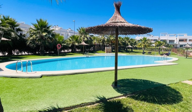 Apartment - Brukt - Vistabella Golf Entre Naranjos - Inland