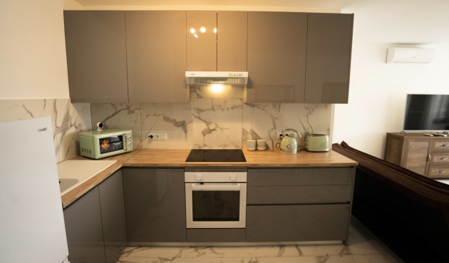 Apartment - Resale - Orihuela -
                Inland