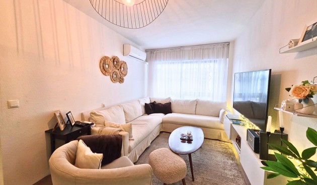 Apartment - Resale - Torrevieja - BO-98264