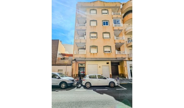 Apartment - Resale - Torrevieja - Costa Blanca