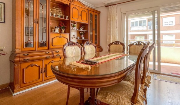 Apartment - Resale - Torrevieja - Costa Blanca