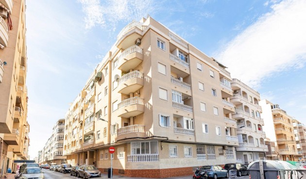 Apartment - Resale - Torrevieja - Estacion De Autobuses