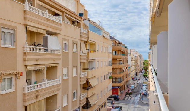 Apartment - Resale - Torrevieja - Estacion De Autobuses