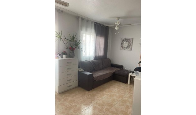 Apartment - Resale - Torrevieja - Playa de los Locos