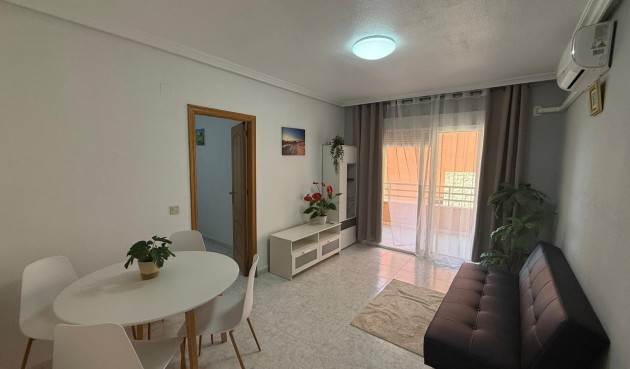 Apartment - Resale - Torrevieja - Playa de los Locos