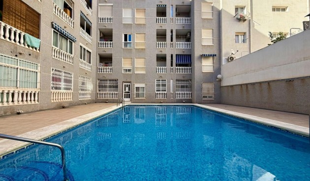 Apartment - Resale - Torrevieja - Playa de los Locos