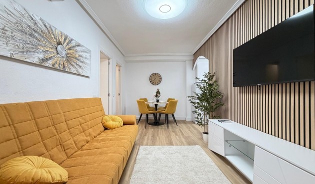 Apartment - Resale - Torrevieja - Playa de los Locos