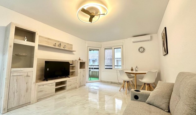 Apartment - Resale - Torrevieja - Playa del Cura