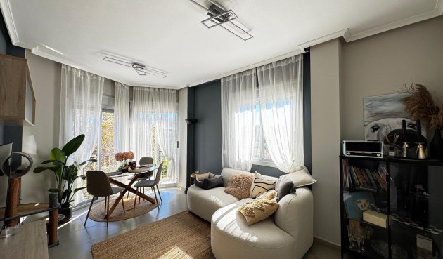 Apartment - Resale - Torrevieja - Playa del Cura