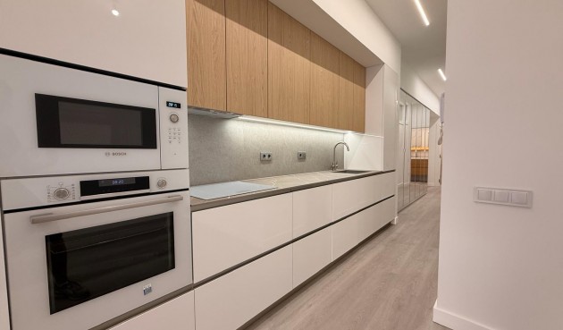Apartment - Resale - Torrevieja - Playa del Cura