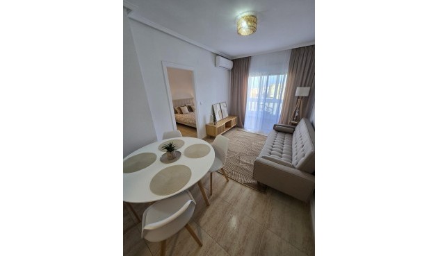 Apartment - Resale - Torrevieja - Torreblanca