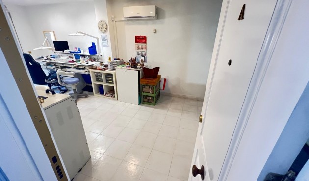 Apartment - Resale - Torrevieja - Torrevieja