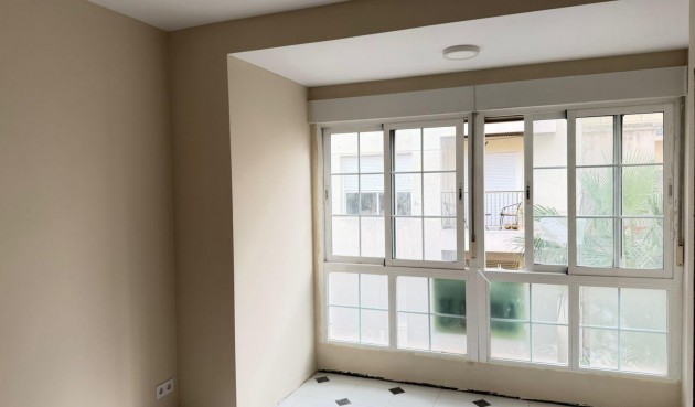 Apartment - Reventa - Torrevieja - Centro