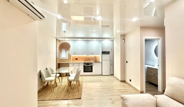 Apartment - Reventa - Torrevieja - Centro