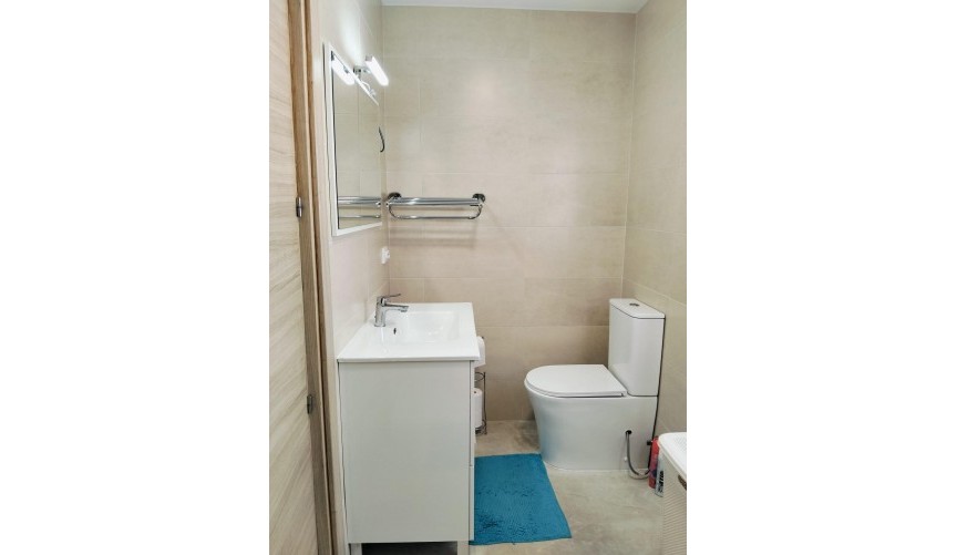 Återförsäljning - Apartment -
Alicante - Altozano