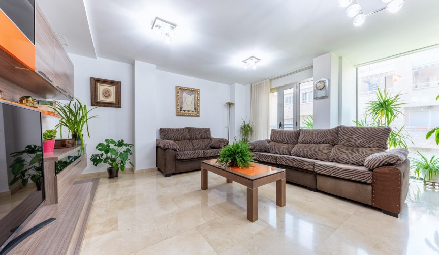 Återförsäljning - Apartment -
Alicante - Benalua