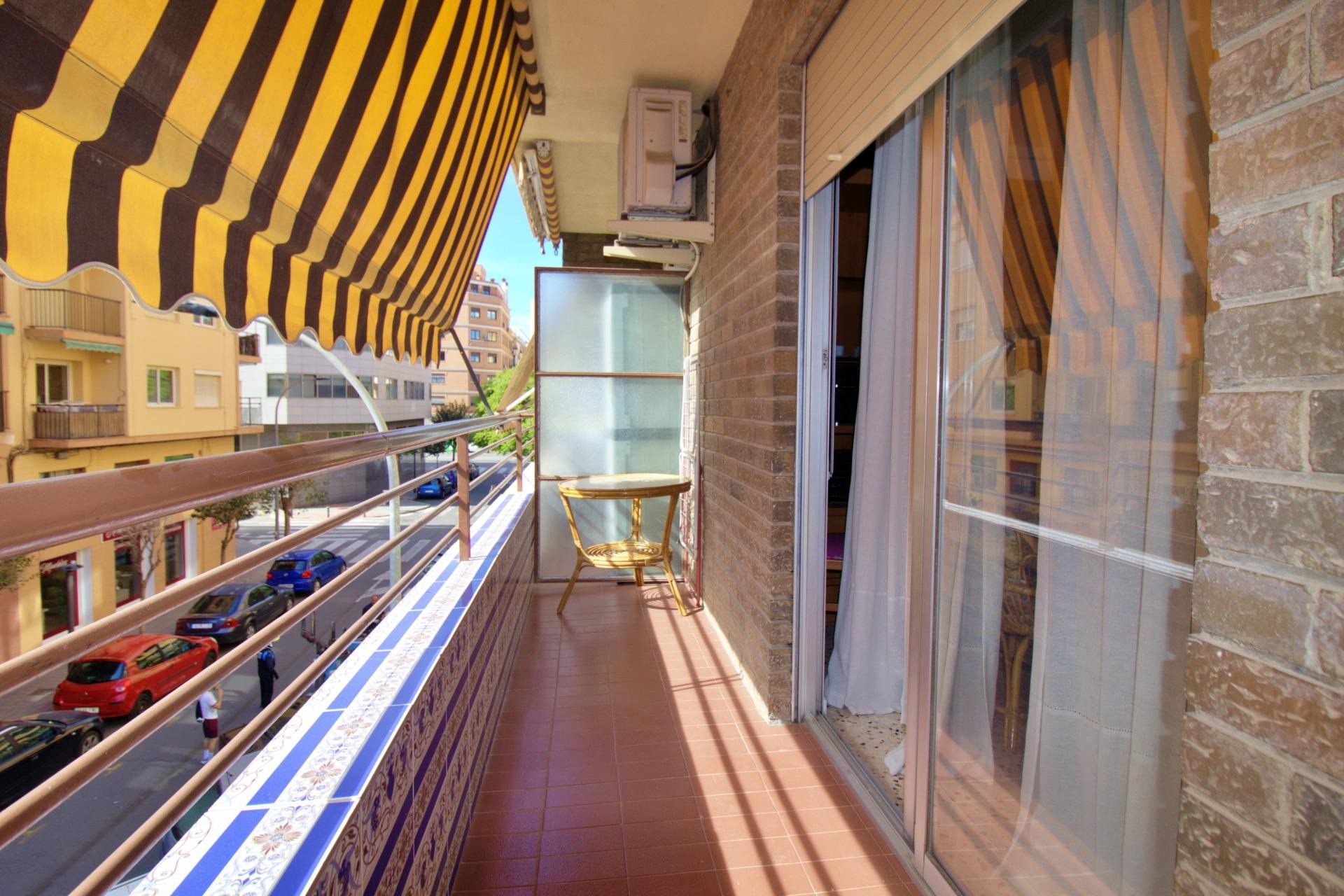 Återförsäljning - Apartment -
Alicante - Benalua